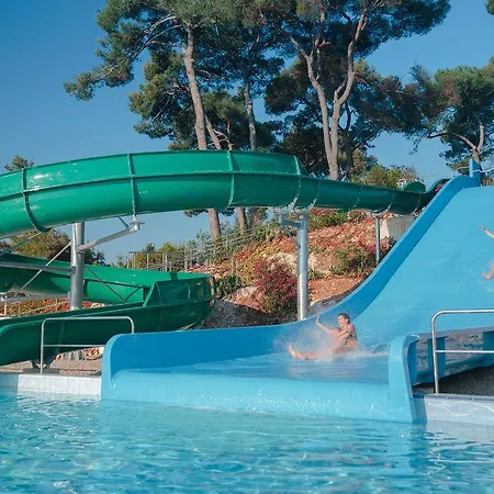 Hotel Valamar Isabella Island 3*