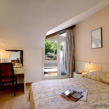 Hotel Valamar Isabella Island 3*