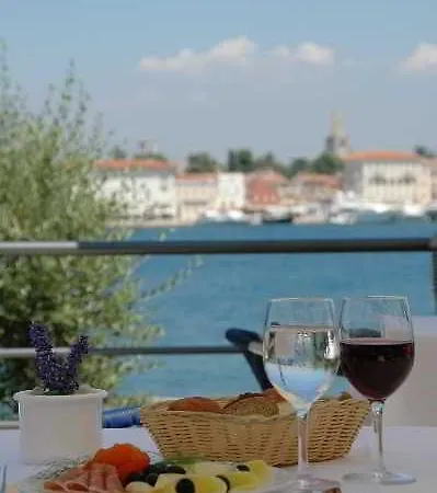 Valamar Isabella Island Hotel 3*