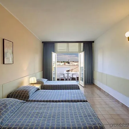Hotel Valamar Isabella Island 3*